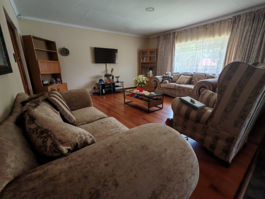 4 Bedroom Property for Sale in Vaalpark Free State